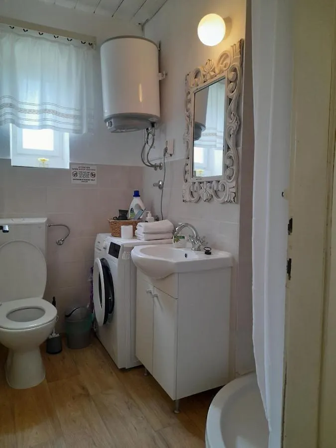 Dida Roko, Rustikalni Apartman S Terasom Kaštela Appartement