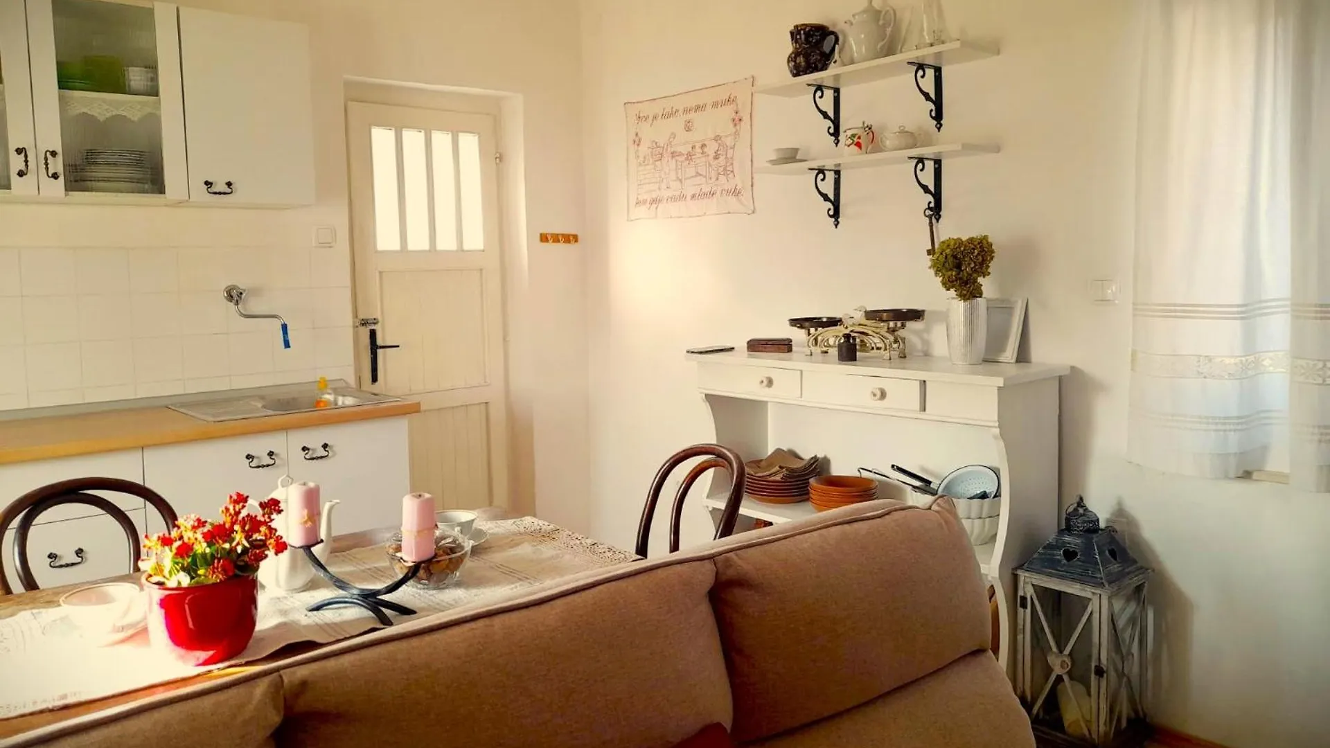 Appartement Dida Roko, Rustikalni Apartman S Terasom Kaštela Kroatië